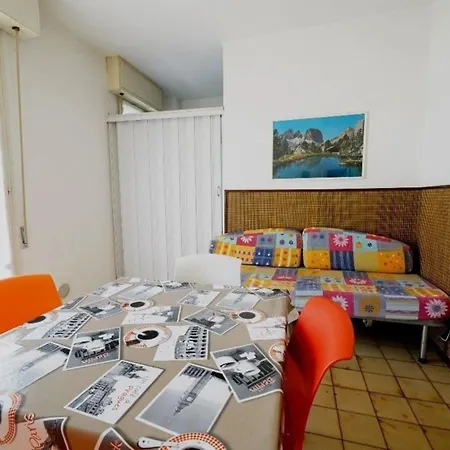 Ferienwohnung Fuer 5 Personen Ca 45 Qm In Lido Degli Estensi, Adriakueste Italien Lidi Ferraresi - B61122 Llido Degli Estensi
