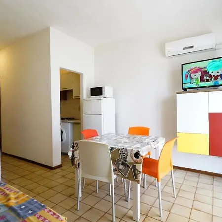 Ferienwohnung Fuer 5 Personen Ca 45 Qm In Lido Degli Estensi, Adriakueste Italien Lidi Ferraresi - B61122 Appartement *